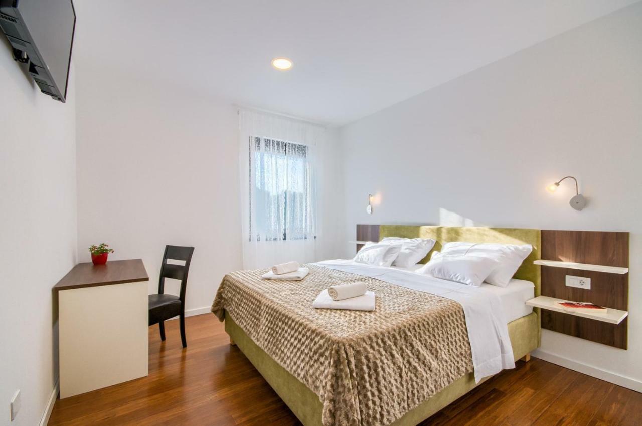 Rooms K&T Sea Side Luxury Πούλα Εξωτερικό φωτογραφία