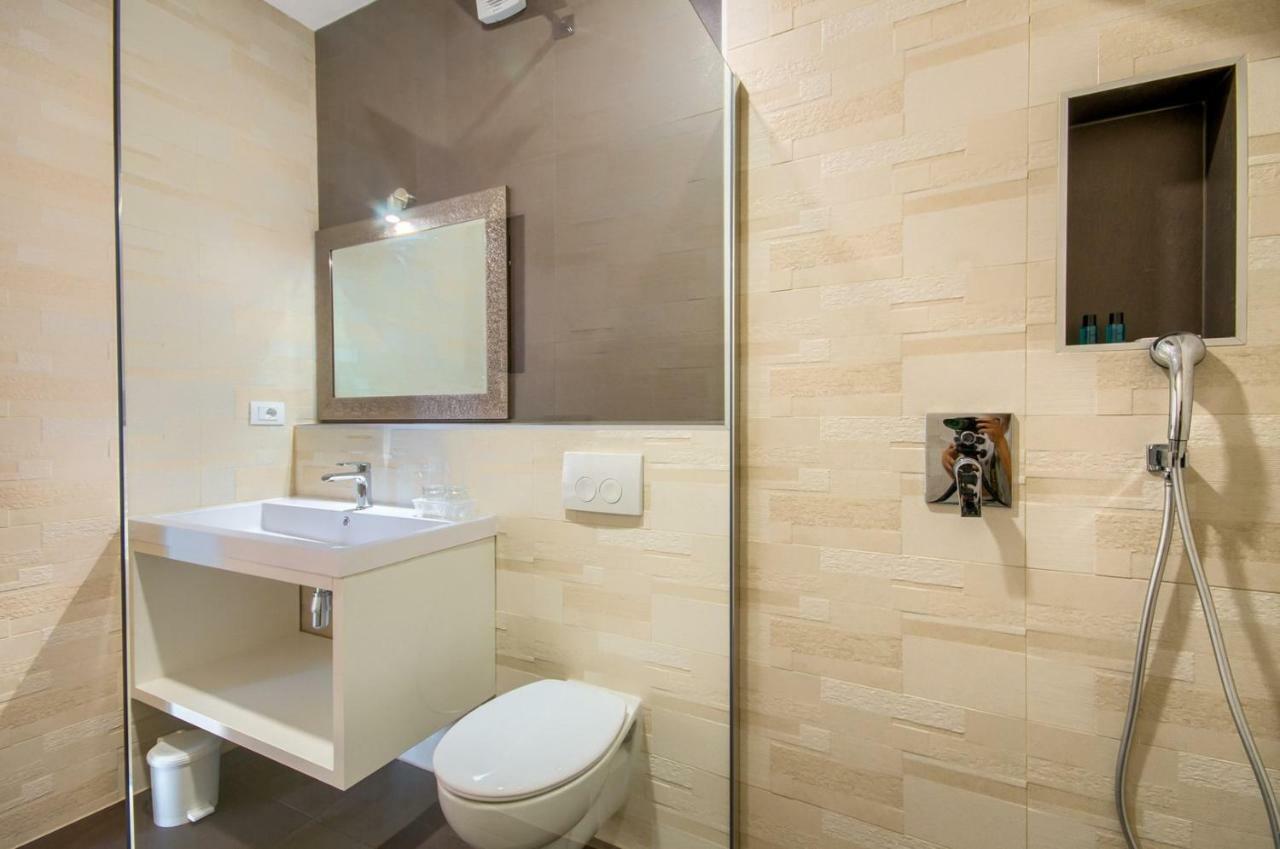 Rooms K&T Sea Side Luxury Πούλα Εξωτερικό φωτογραφία