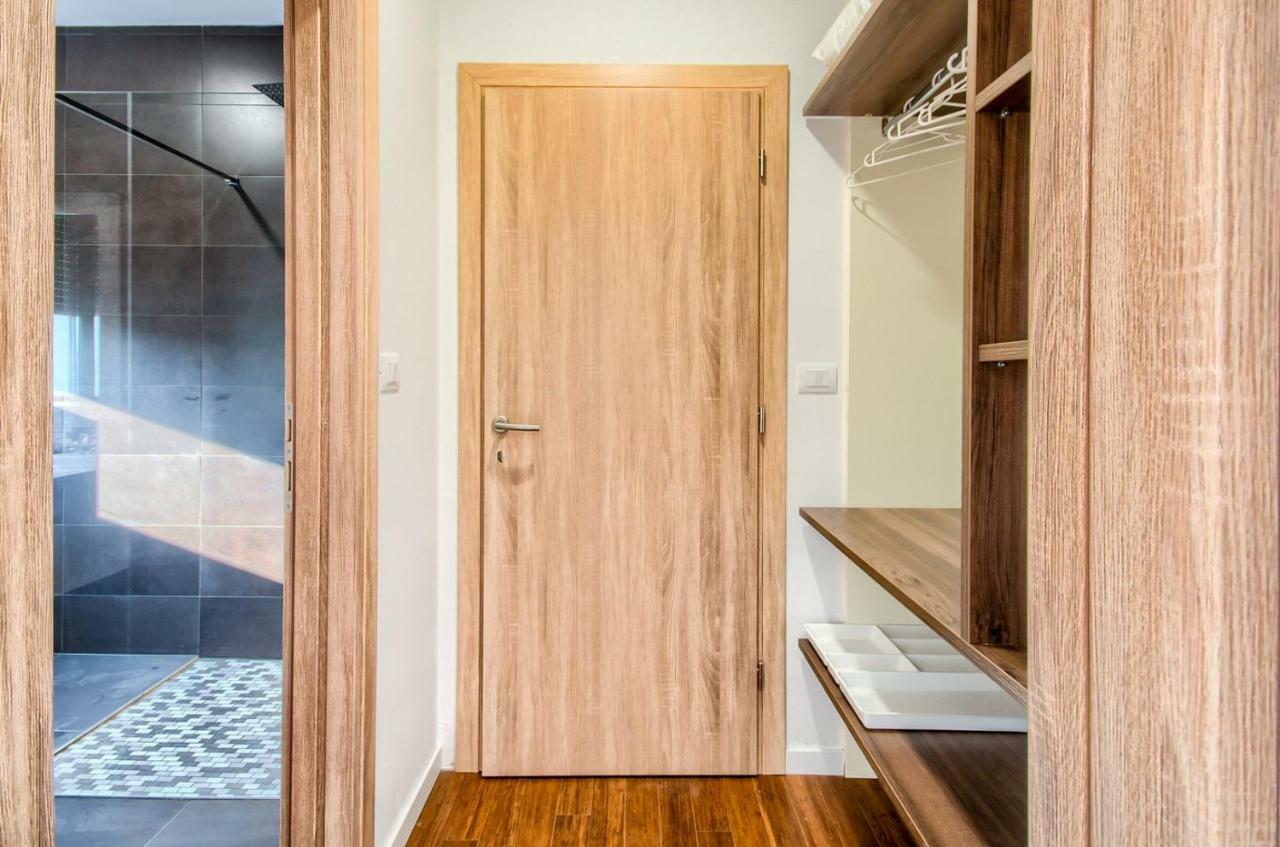 Rooms K&T Sea Side Luxury Πούλα Εξωτερικό φωτογραφία