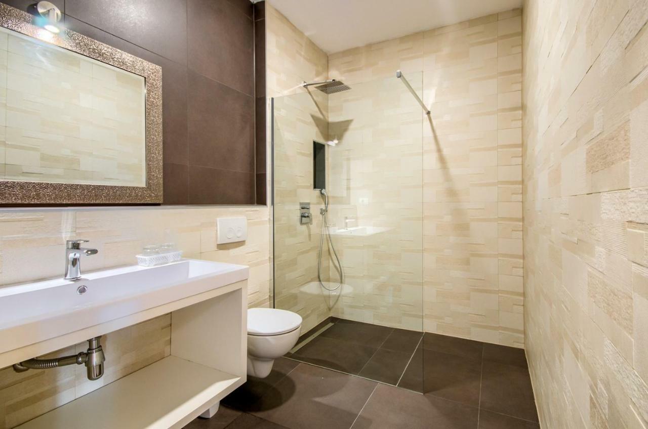 Rooms K&T Sea Side Luxury Πούλα Εξωτερικό φωτογραφία