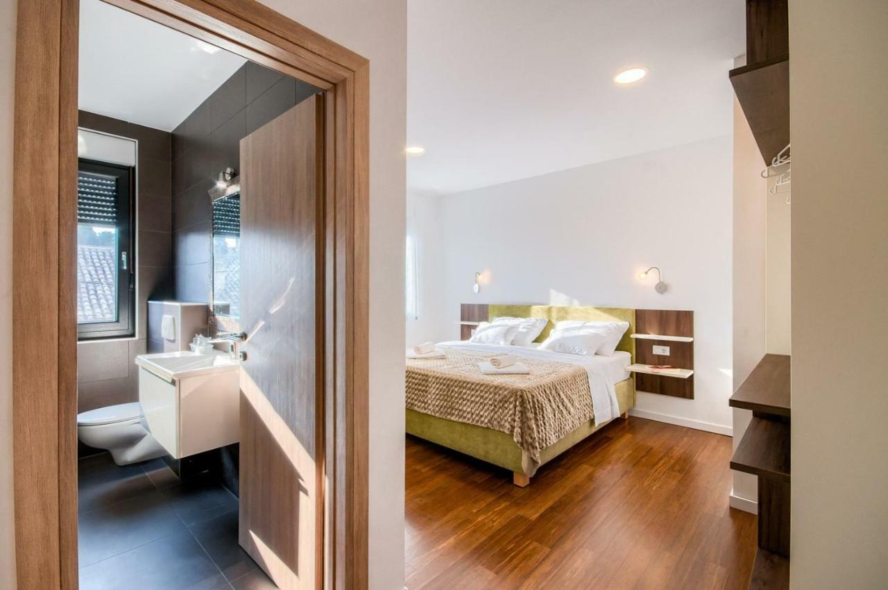 Rooms K&T Sea Side Luxury Πούλα Εξωτερικό φωτογραφία